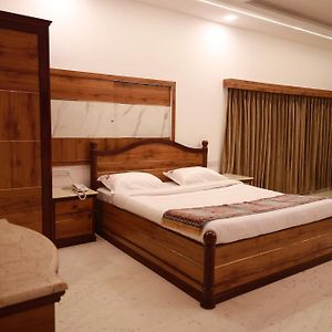 Hotel Sunpark - A Luxury Hotel